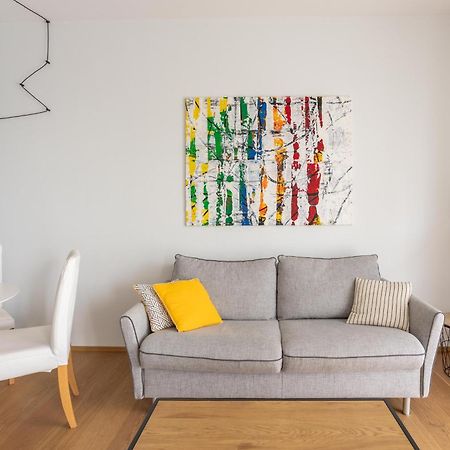 Suite 51 Appartamento Con Terrazzo A 50 Mt Dal Lago - Private Parking (Adults Only) Arona Luaran gambar
