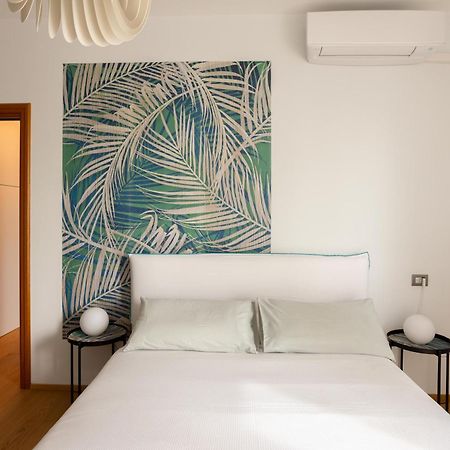 Suite 51 Appartamento Con Terrazzo A 50 Mt Dal Lago - Private Parking (Adults Only) Arona Luaran gambar