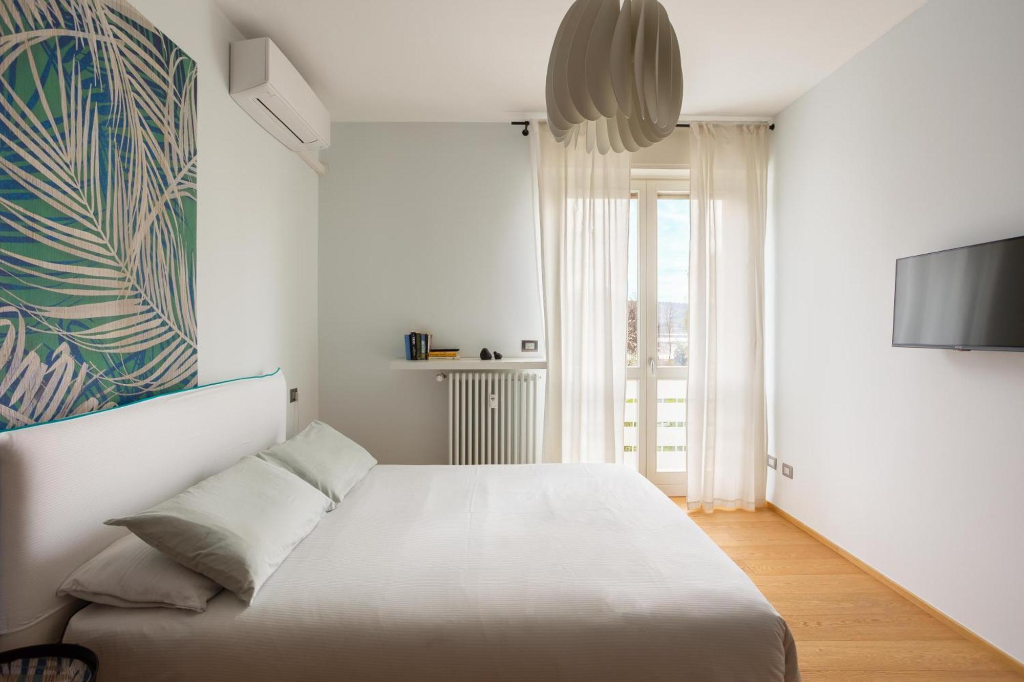 Suite 51 Appartamento Con Terrazzo A 50 Mt Dal Lago - Private Parking (Adults Only) Arona Luaran gambar